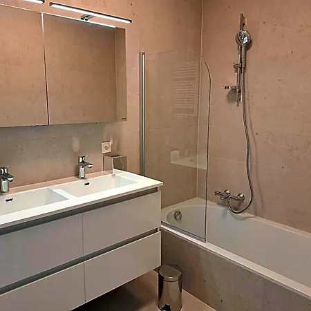Modern In With Terrace 2*