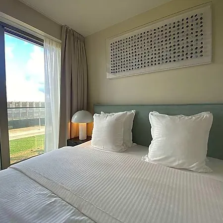 Modern In With Terrace Hotel 2*